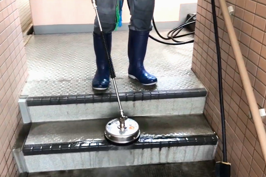 ユニバーサル200